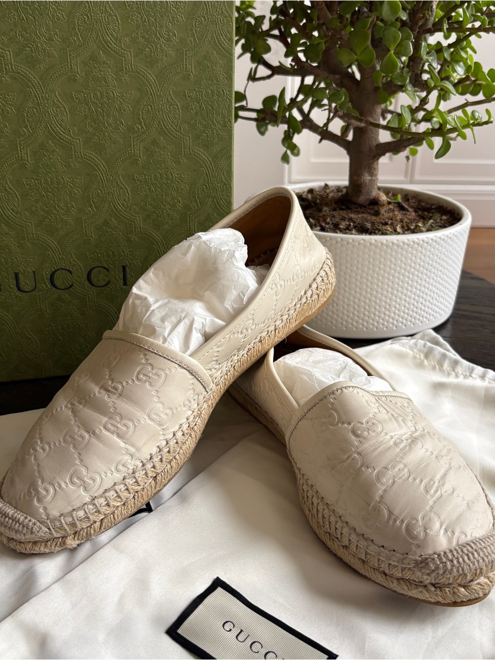 AUTHENTIC GUCCI LEATHER ESPADRILLES